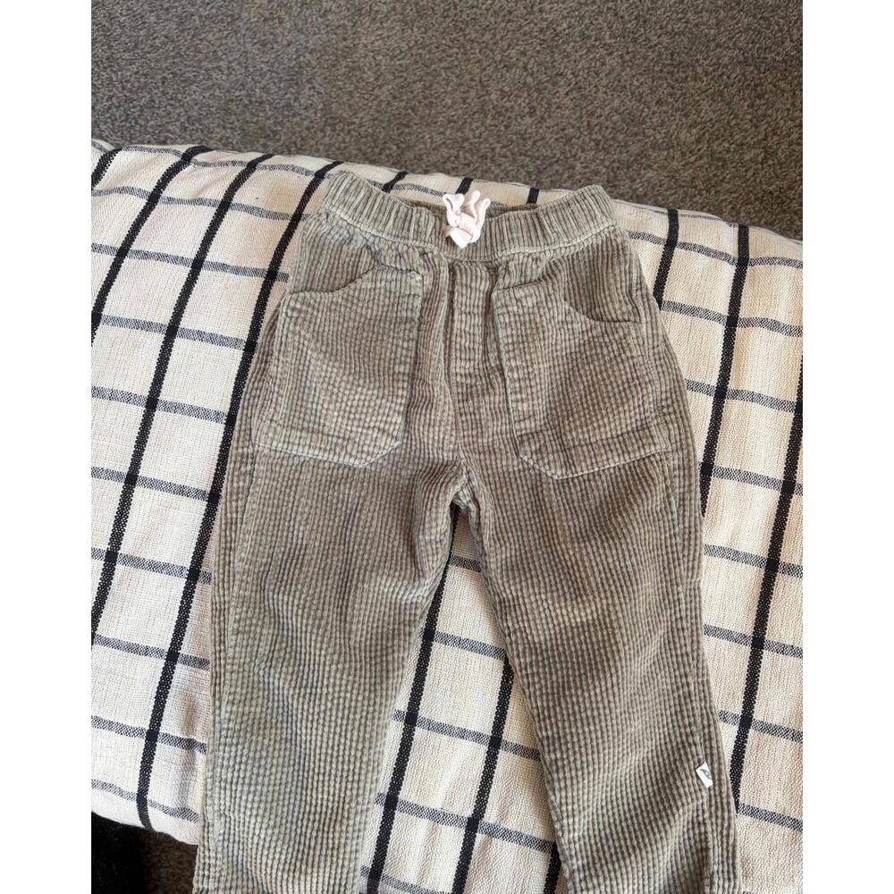 Easy Peasy green corduroy pants size 2T. 100% organic cotton - Picture 1 of 3